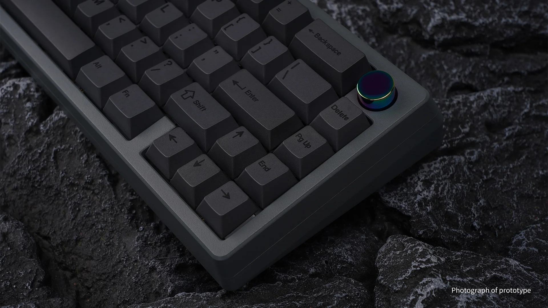 Zoom65 Essential Edition R2 - Image 11